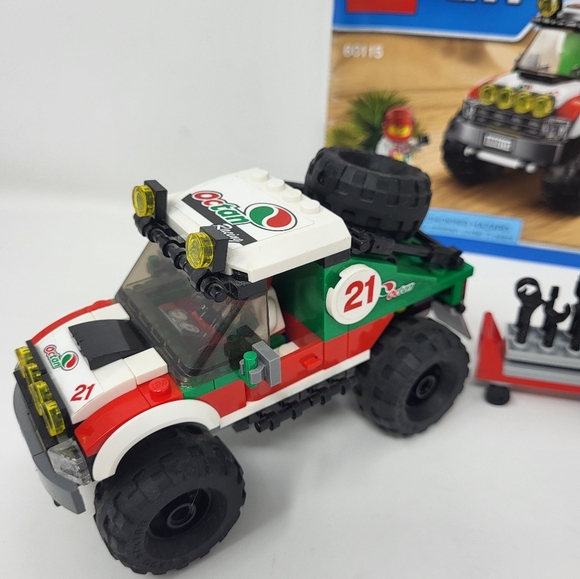 LEGO City 4 x 4 Off Roader 60115‎ Complete Set Retired - Picture 2 of 10